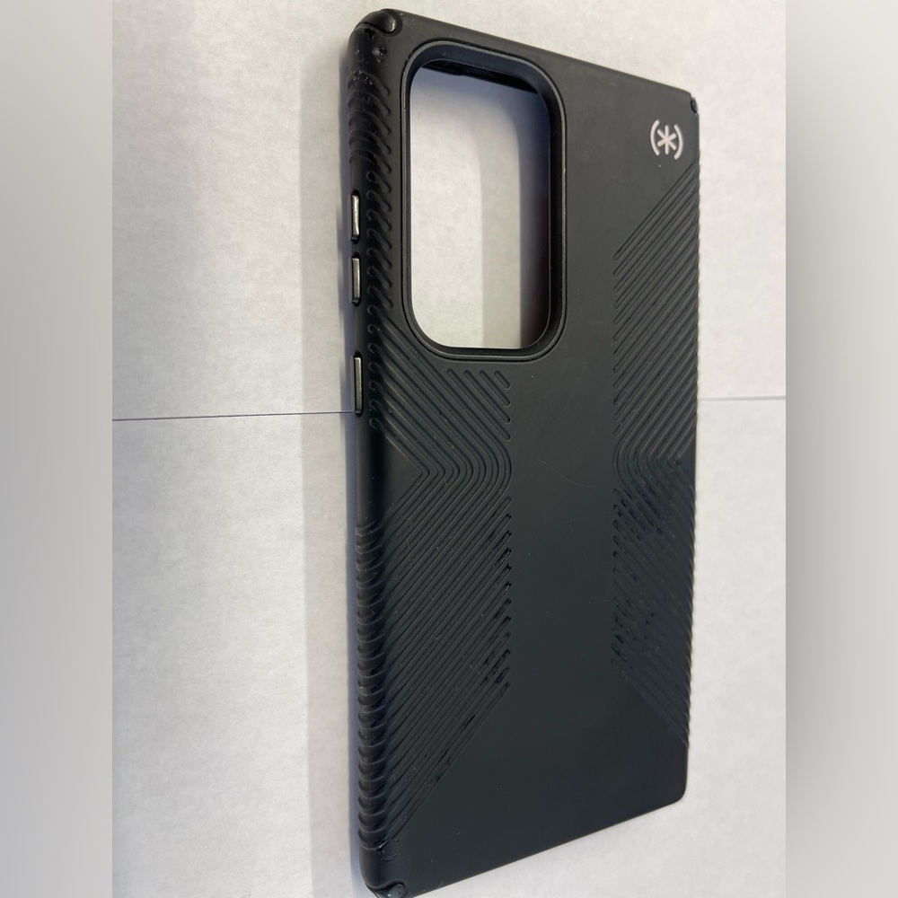 Speck Black Case for Cell Phones with Textured Grip and Raised Edges